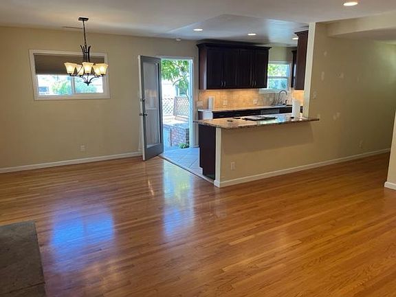 4th image of 4101 Carmen St