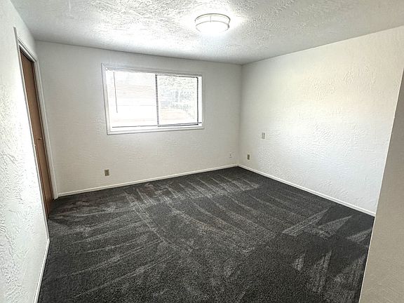 5th image of 3688 47th Ave NE #3688