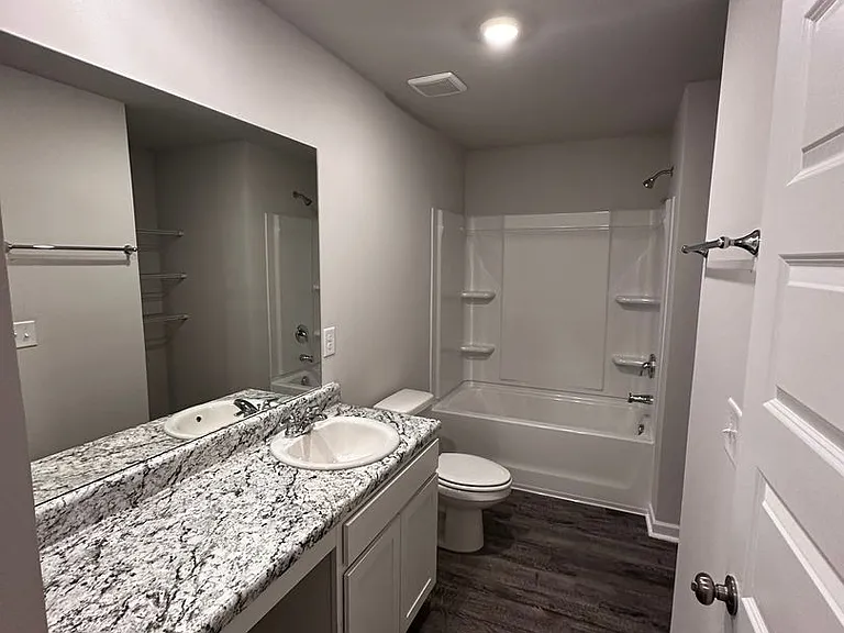 884 Camden Loop — Photo 13