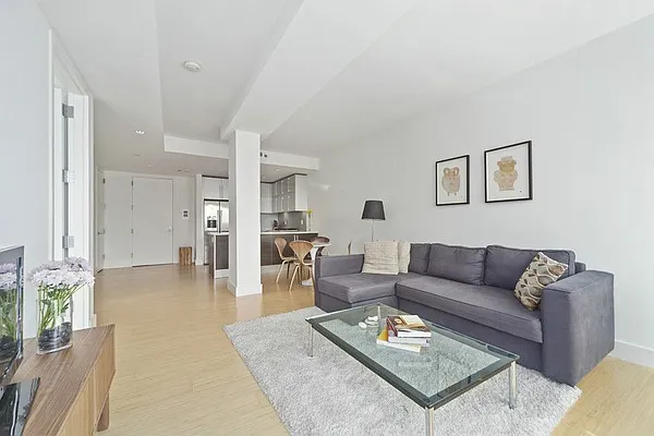 Sold by Brooklyn Bridge | media 2