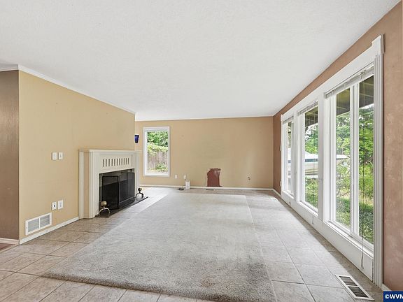 5th image of 1265 SW 35th St