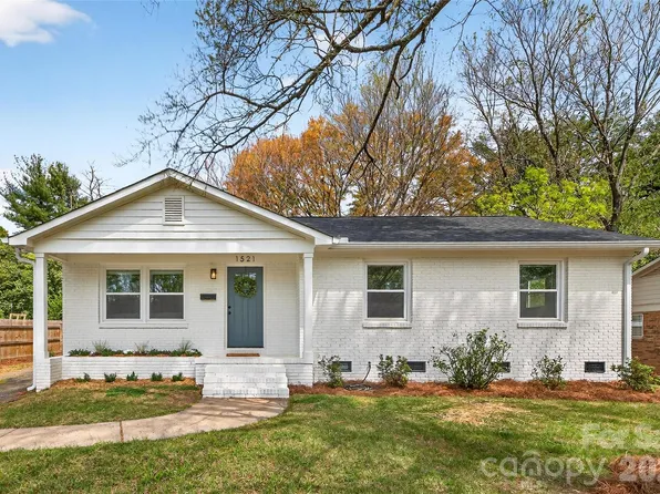 1521 Starbrook Dr, Charlotte, NC 28210