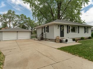 1613 25th St SE, Rochester, MN 55904