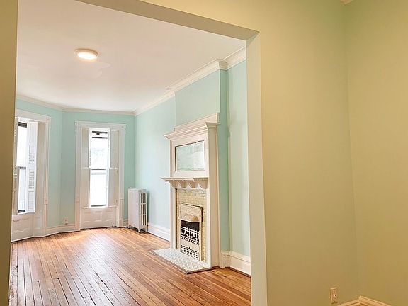3rd image of 759 Jefferson Ave #2