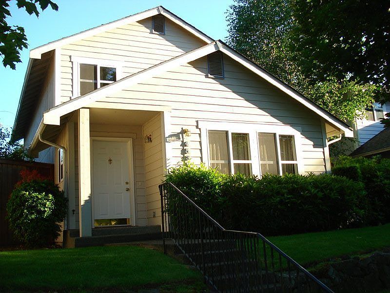 1st image of 4531 Chardonnay Dr SE