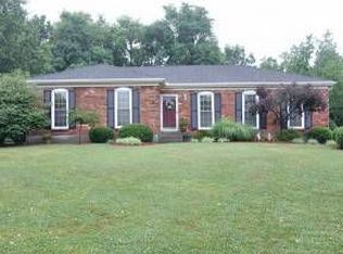 8503 Wooded Glen Ct, Louisville, KY 40220