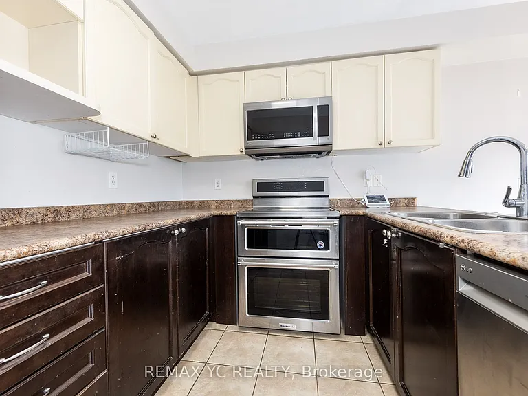 47 McMulkin St — Photo 9
