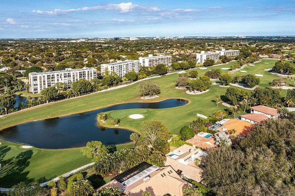Building Photo - 6530 Boca Del Mar Dr #336