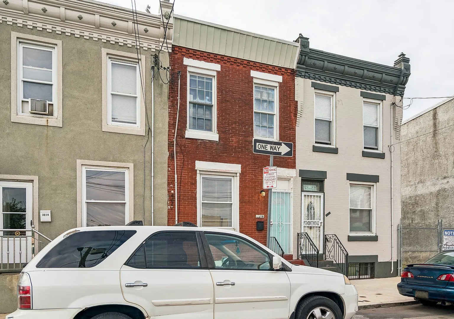 Renovated Philly Charm: Granite Kitchen, Full Basement & Private Yard — Photo 4