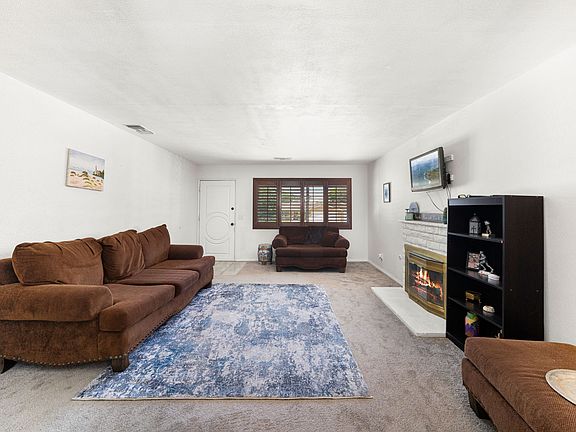 3rd image of 2699 Corona Ave