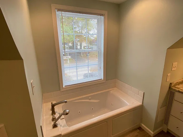 2094 Fieldcrest Dr — Photo 31
