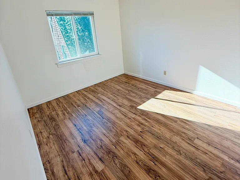 2521 Piedmont Ave #15 — Photo 7