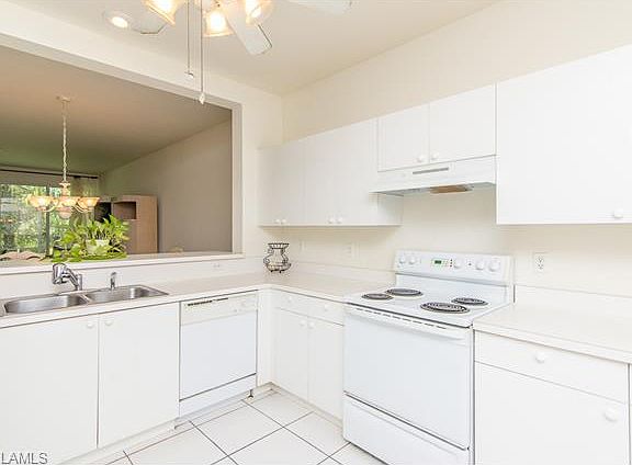 3rd image of 755 Luisa Ln APT 1