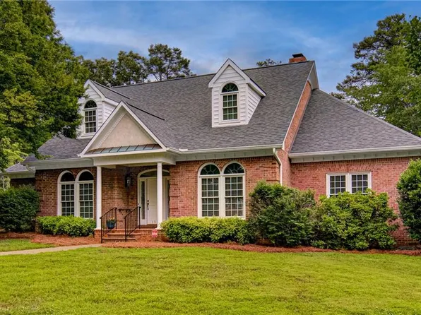 1531 Carters Grove Rd, Clemmons, NC 27012