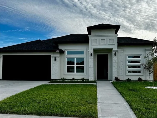 527 Country Club Dr, Alamo, TX 78516
