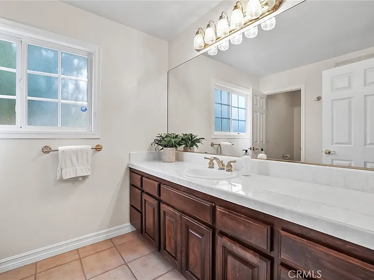 2821 Copa De Oro Dr — Photo 23