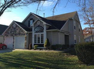 71 S Baker Dr, Jackson, NJ