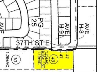 37 Vic Ave #H1, Lancaster, CA 93535