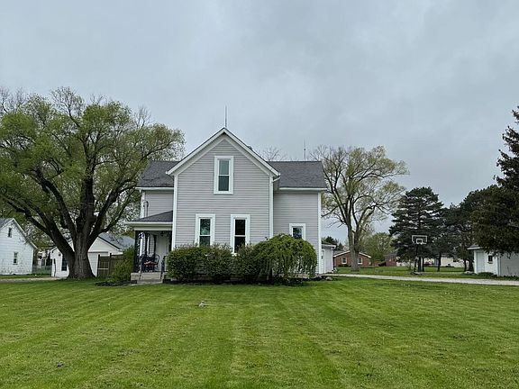 2nd image of 6533 N Knoxville Ave