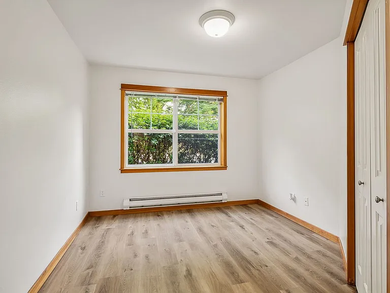2-Bedroom Apartment for Rent at North Admiral Court - West Seattle — Photo 15