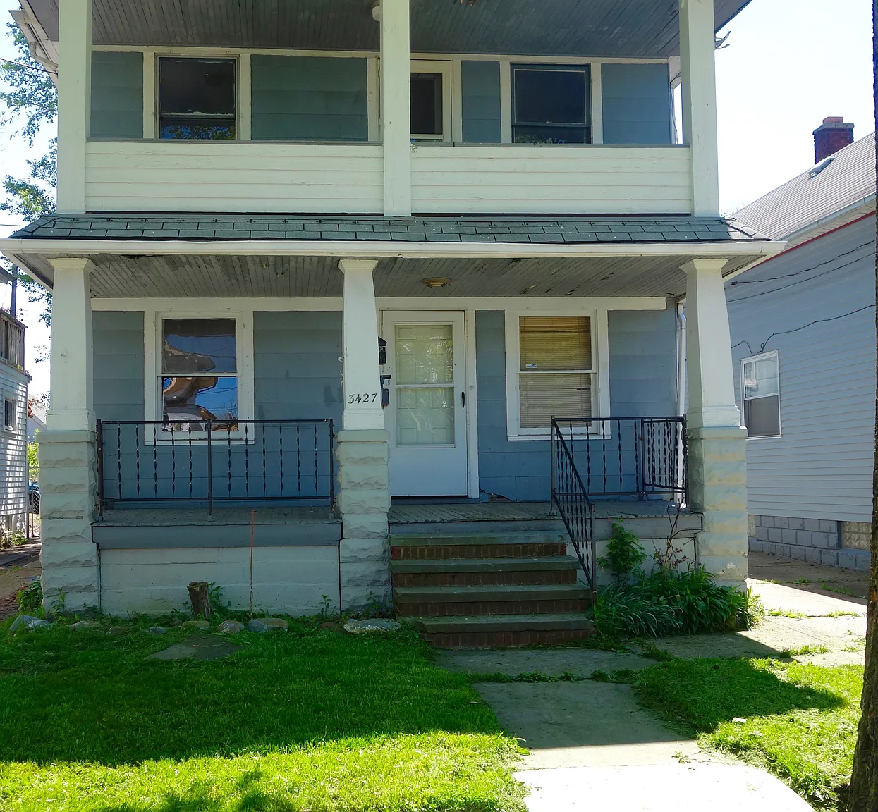 3247 W 54th St photo 1