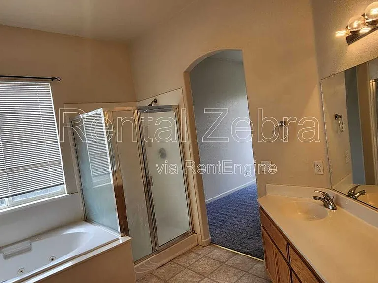 3795 Swan Ave — Photo 14