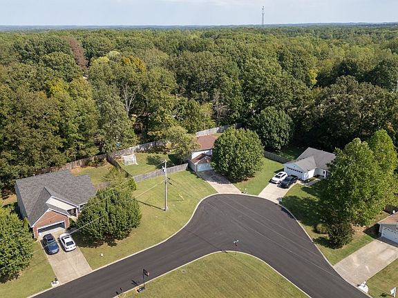4th image of 7226 Hidden Lake Dr