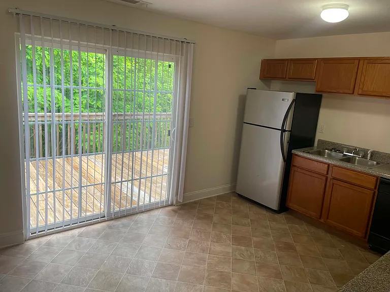 74 Wanda Dr #2 — Photo 2