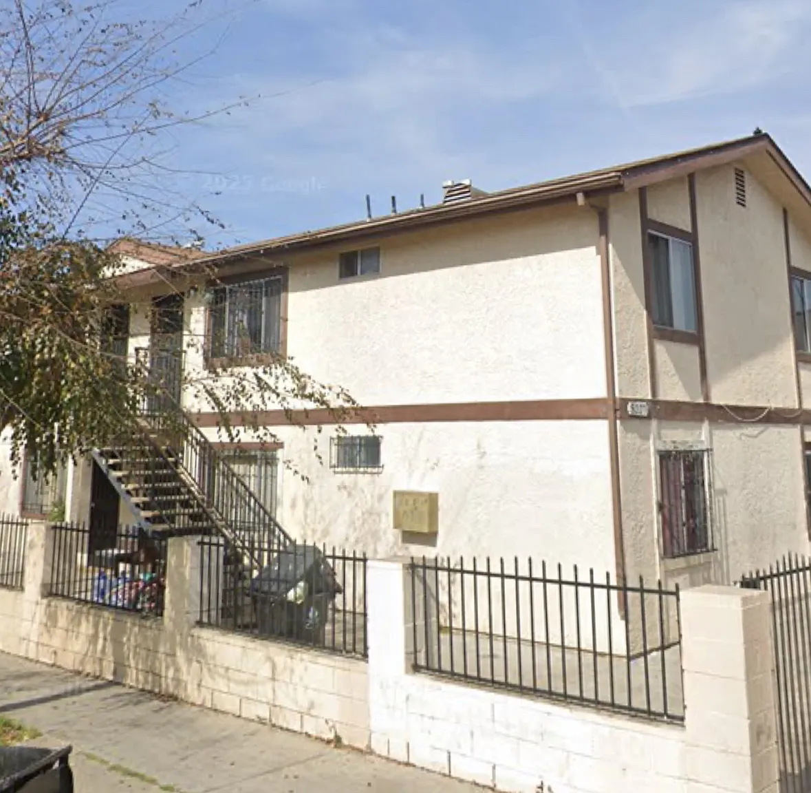 3 bed, $2,900 — Photo 2