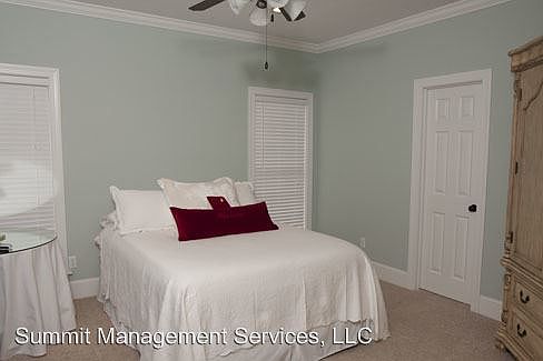 5th image of 317 Price St Unit 2