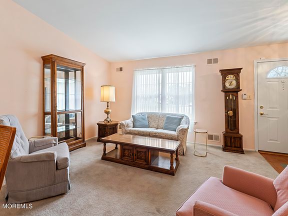 4th image of 1440 Ottawa Court