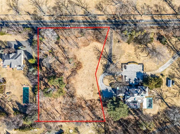 147 Dosoris Lane, Glen Cove, NY 11542