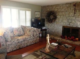 634 Tablerock Cir, Branson, MO 65616