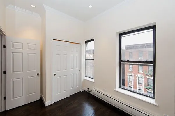 Rented by Icon Realty Management | media 5