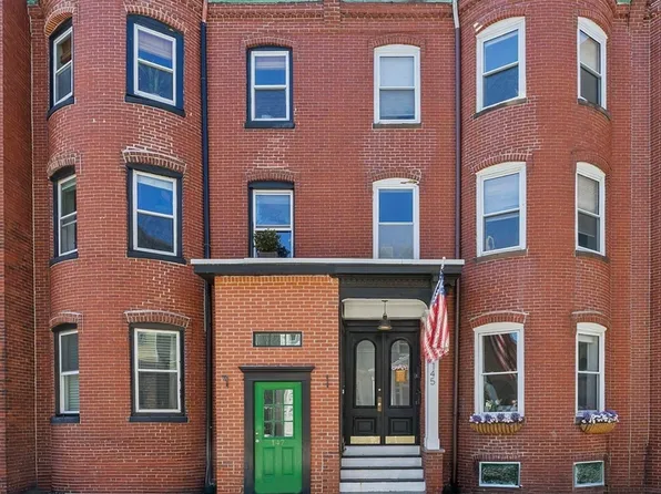 147 N St #3, Boston, MA 02127