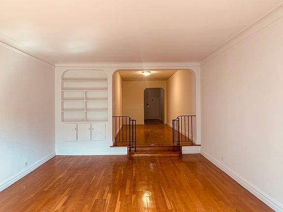2nd image of 3240 Henry Hudson Pkwy E #6D