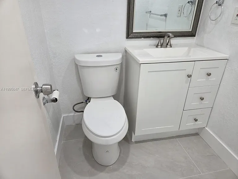 550 SW 115th Ave #405H — Photo 12