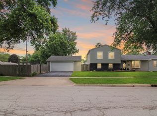200 Inwood Dr, Joliet, IL 60435