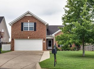 1009 Longhunter Chase Dr, Spring Hill, TN 37174