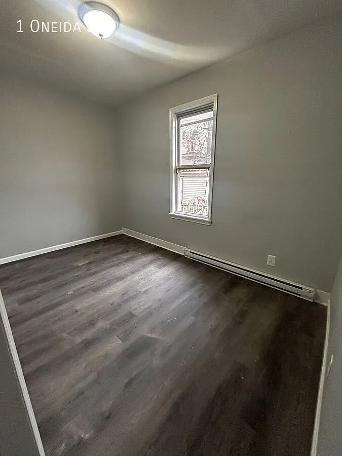 3 bed, $2,900 — Photo 4