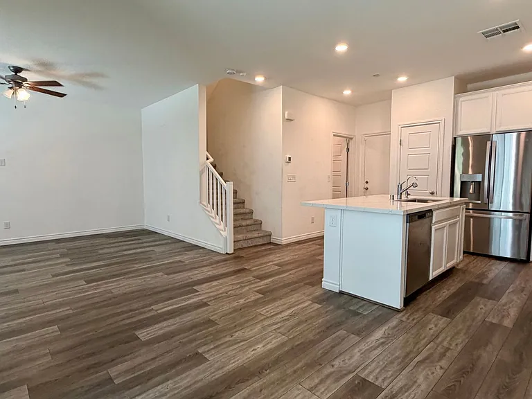 7360 Decatur Blvd #3 — Photo 3