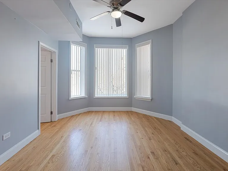 4211 W Gladys Ave #2 — Photo 26