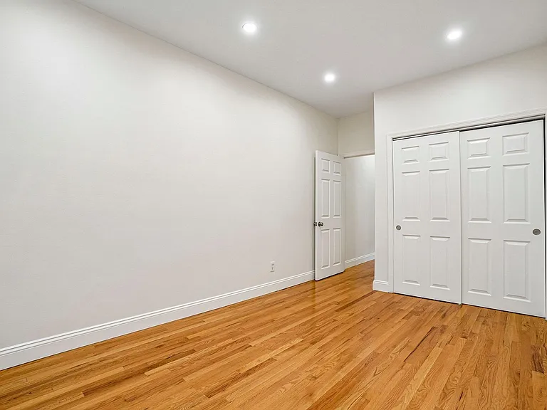 82 Manhattan Ave #6 — Photo 12
