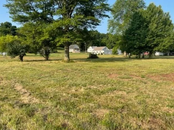 2600 Pike St, Parkersburg, WV 26101