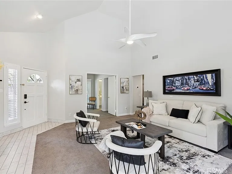 26107 McBean Pkwy — Photo 2