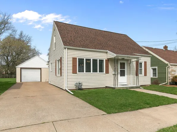 2333 Ashland St, Oshkosh, WI 54901