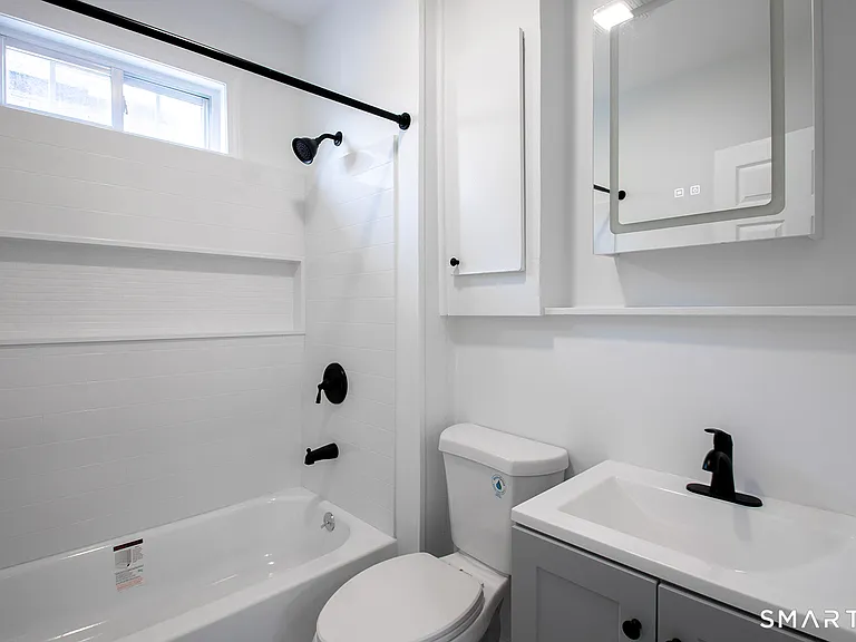 2879 Fairfield Ave #2 — Photo 11
