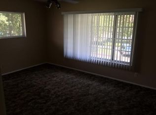 1420 W Stoneridge Ct APT A, Ontario, CA 91762
