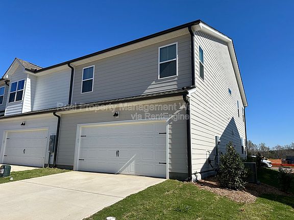 4th image of 344 Abbots Mill Dr