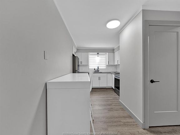 5th image of 1904 Olive Rd #1